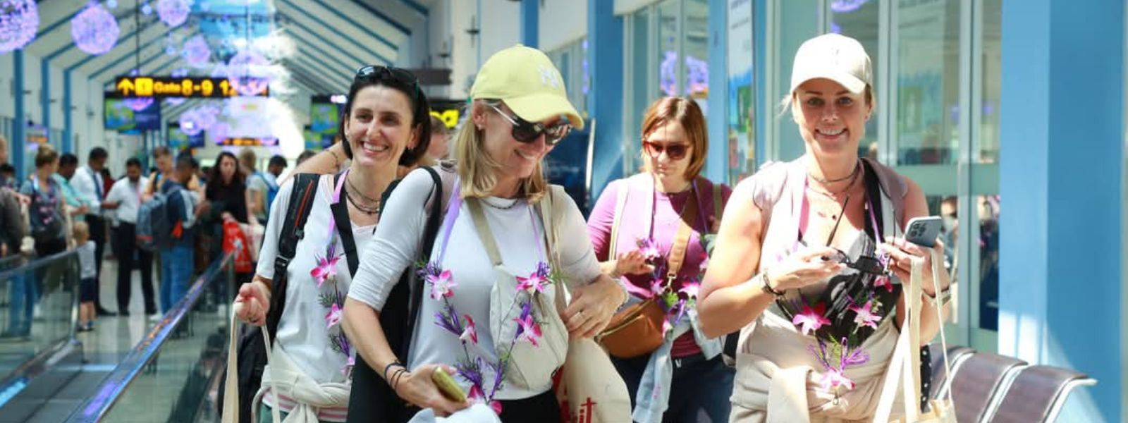 SL Welcomes 94,041 Tourists in First 11 Days